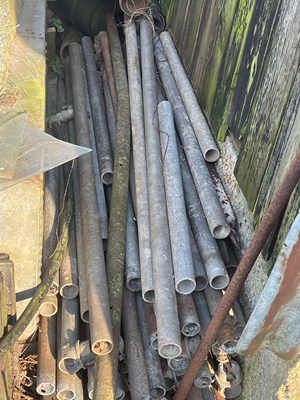 Lot 156 - Heavy Gauge Steel Pipes - 6ft approx (Based in...