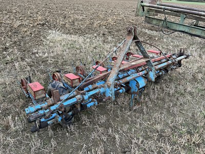 Lot 132 - Monozem 6 Row Sugar Beet Drill