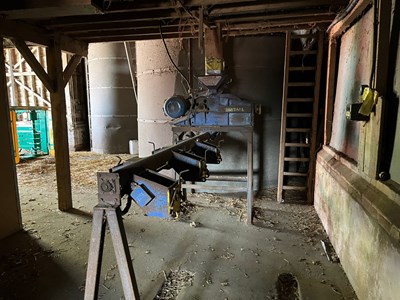 Lot 1k - Bentall Roller Mill and Dispensing Head...