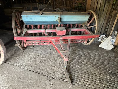 Lot 34 - Smyth & Sons Ltd Vintage Trailed 12 Row Seed...