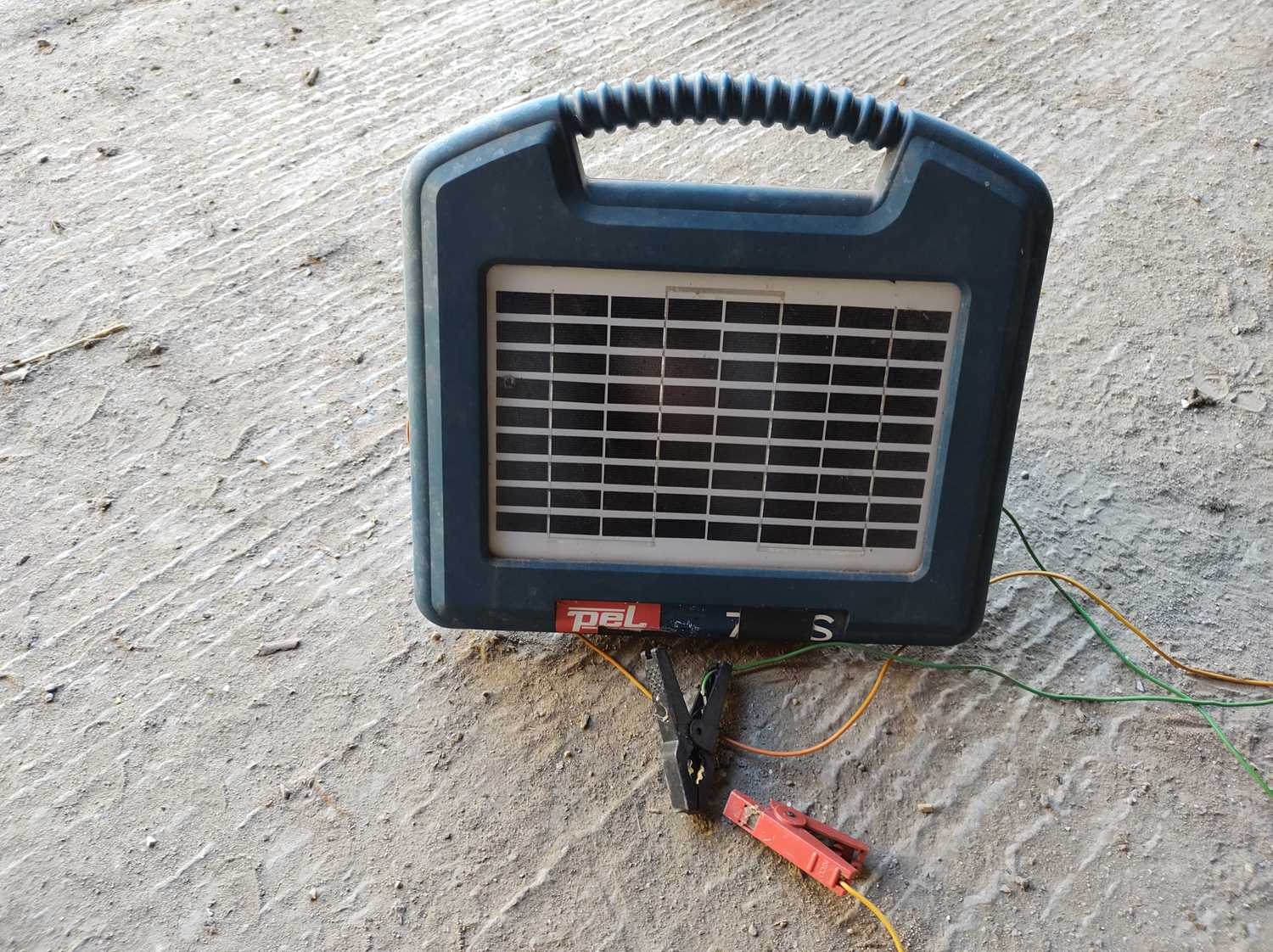 Lot 106 - Pel Solar Electric Fence Unit