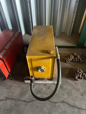 Lot 83 - 1 x Yellow Fuel Tank