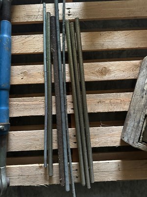 Lot 129 - Qty of Threaded Steel Rods