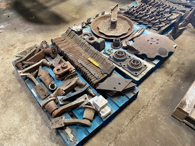Lot 81 - Various Simba SL/Solo Spares and metal work...