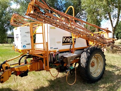 Lot 98 - Knight 20m Sprayer 1997 • 2500 L tank, •...