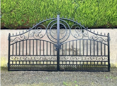 Lot 170 - Unused 14 ft Bi-Parting Gate,...