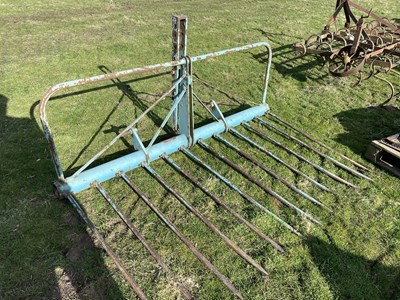 Lot 164 - Twose Buck Rake