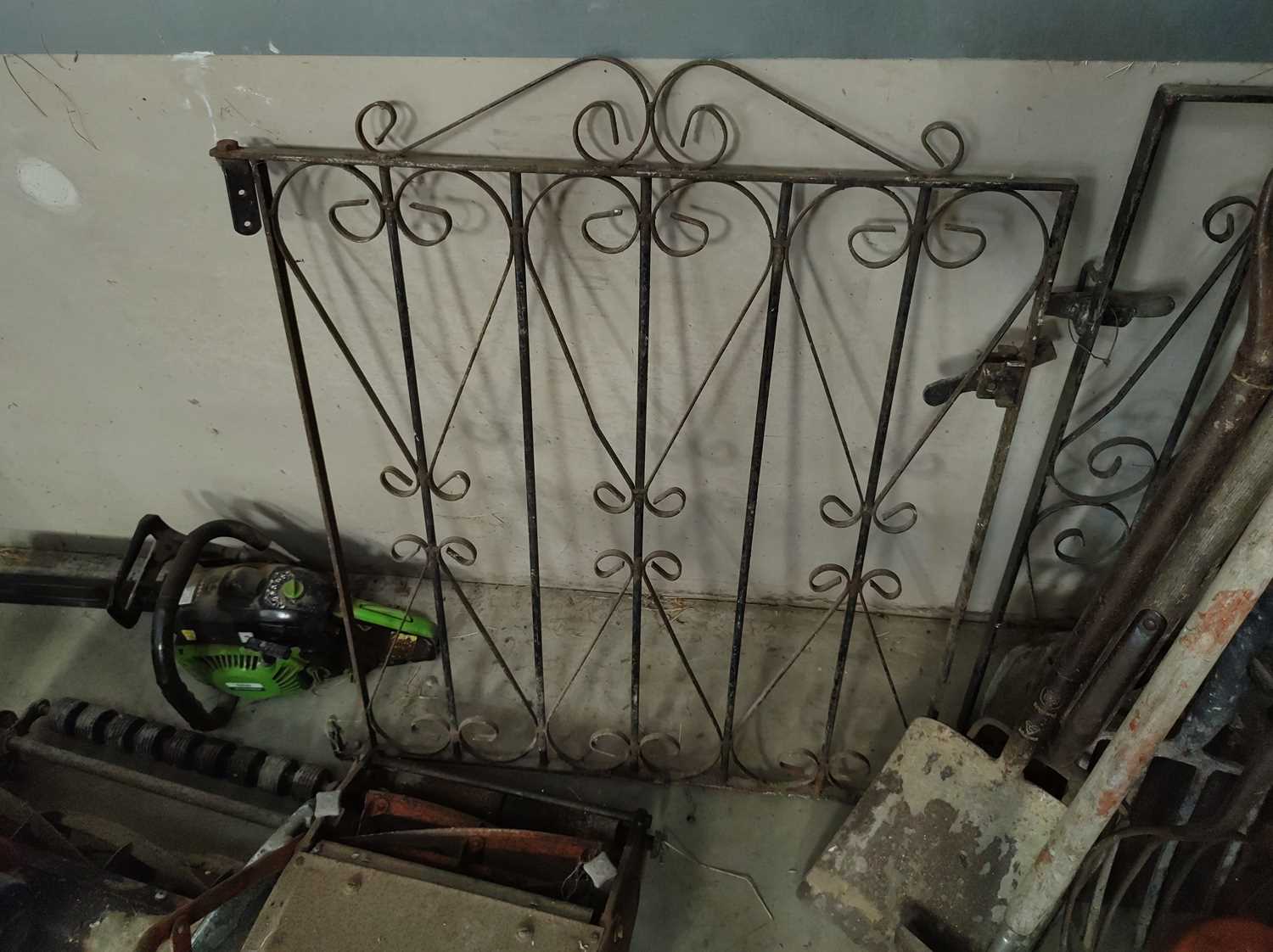 Lot 17 - 2x Metal Garden Gates