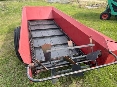 Lot 255 - Millcreek 77P muck spreader. PTO driven,...