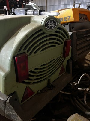 Lot 263 - Sulliar 48 air Compressor towable. 1455...