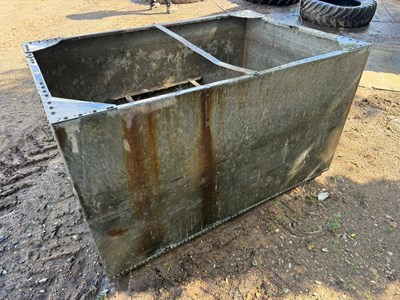 Lot 282 - Galvanised tank - 1.8m x 1.2m x1m. (Located in...