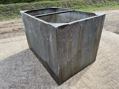 Lot 283 - Galvanised tank - 1.8m x 1.2m x 1.2m (Located...