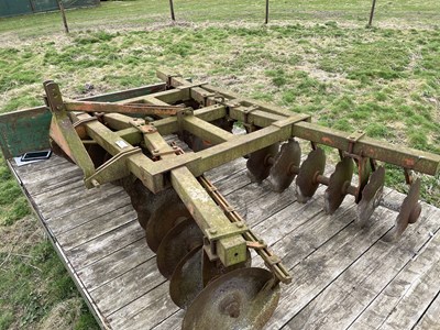 Lot 234 - Tractor Mounted Set of Discs