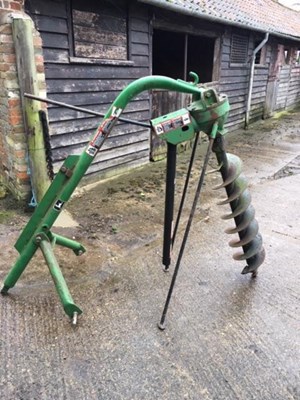 Lot 233 - John Deere Post Hole Borer