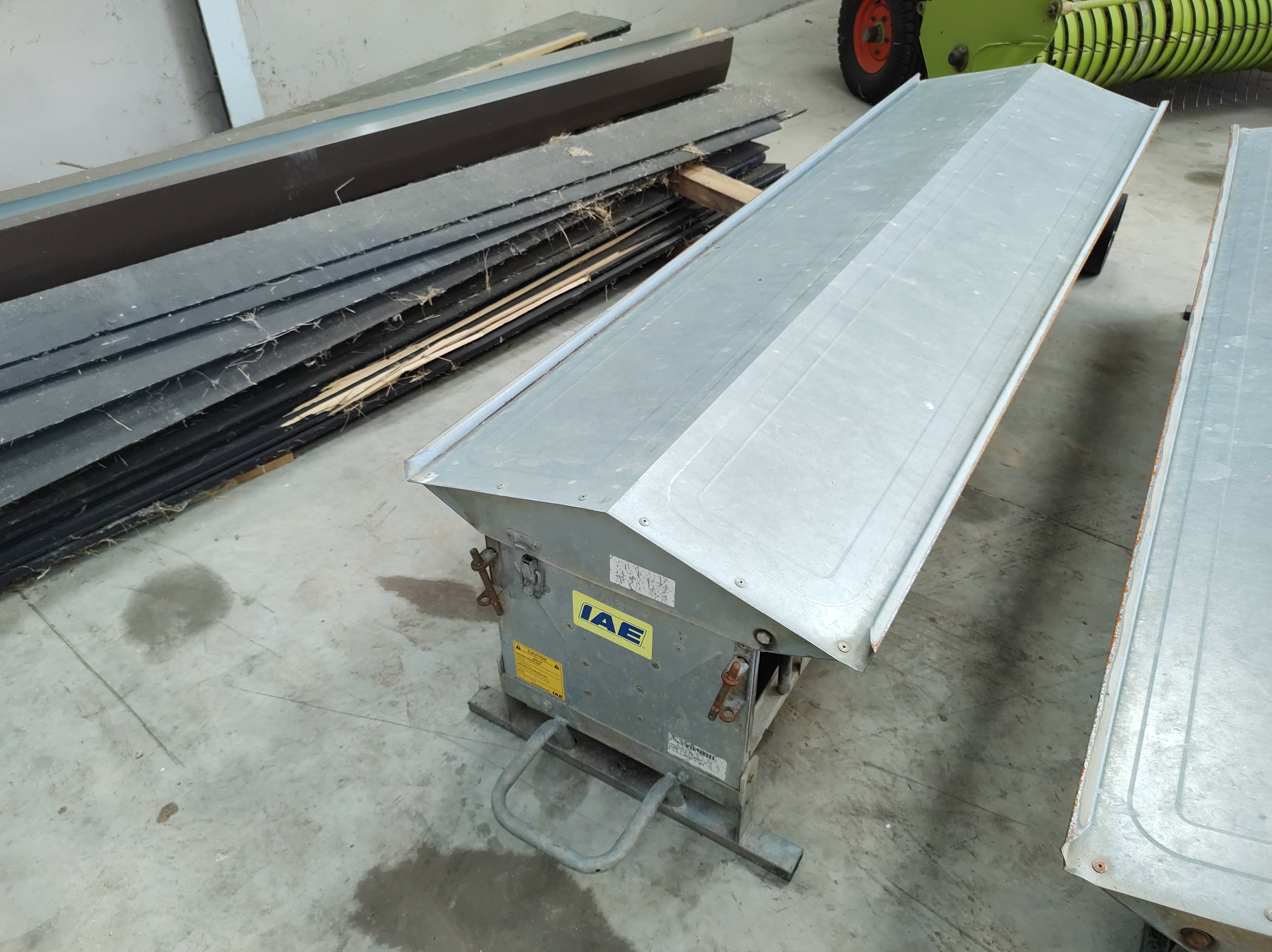 Lot 135 - IAE Mobile Hay Rack