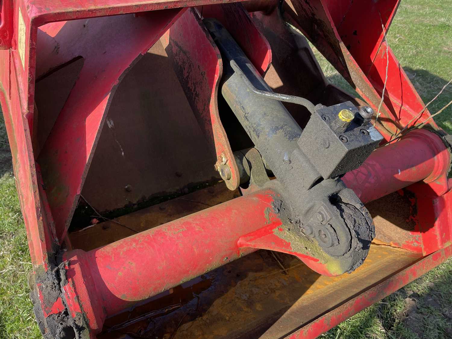 Lot 194 Kinshofer Grab Bucket for Lorry