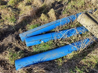 Lot 68 - 3x Heavy Duty Water Pipes