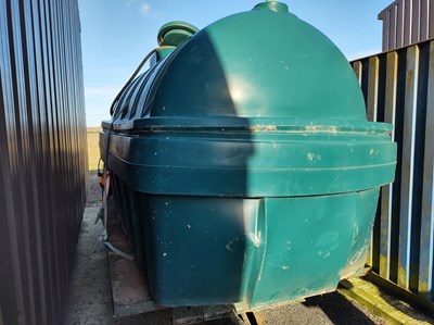 Lot 60 - Plastic Fuel Tank with Pump