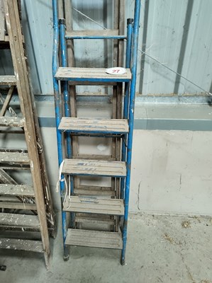 Lot 27 - Metal Step Ladder