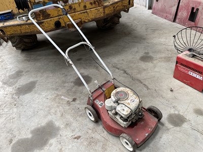 Lot 39 - Pedestrian Mower