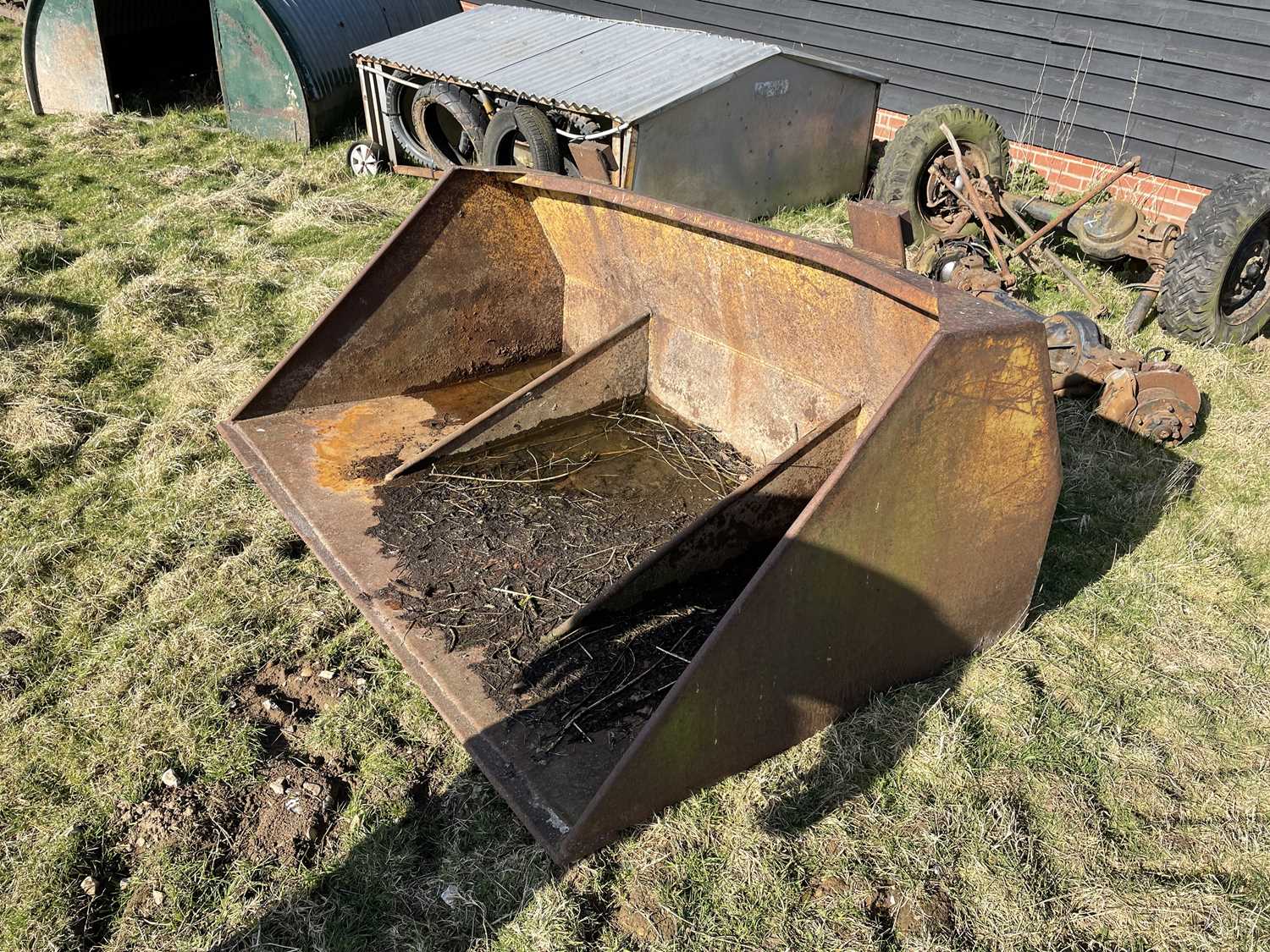 Lot 206 - Sanderson Teleporter Bucket