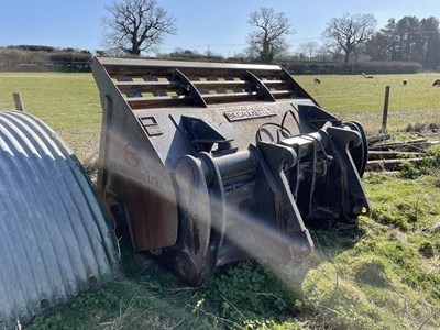 Lot 209 - Loading Shovel Bucket to fit Volvo (8ft wide)