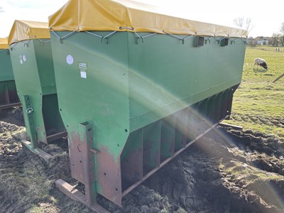 Lot 258 - 3x 1.5t ADLIB Feeders