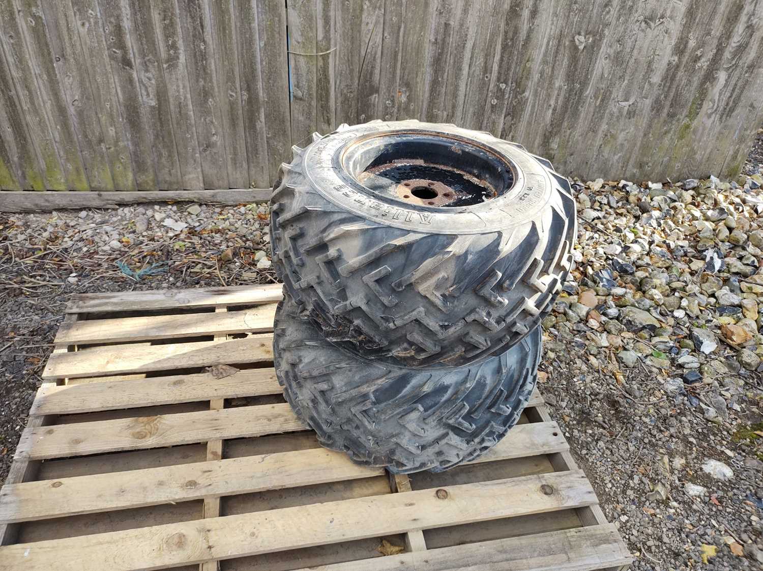 Lot 52 - Pair of Alliance 31 x 15.5-15 Flotation Tyres