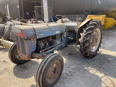 Lot 207 - Fordson Super Dexter Tractor. No V5