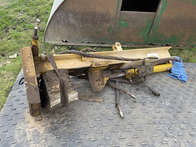 Lot 228b - Tractor Mounted Hydraulic Log Splitter