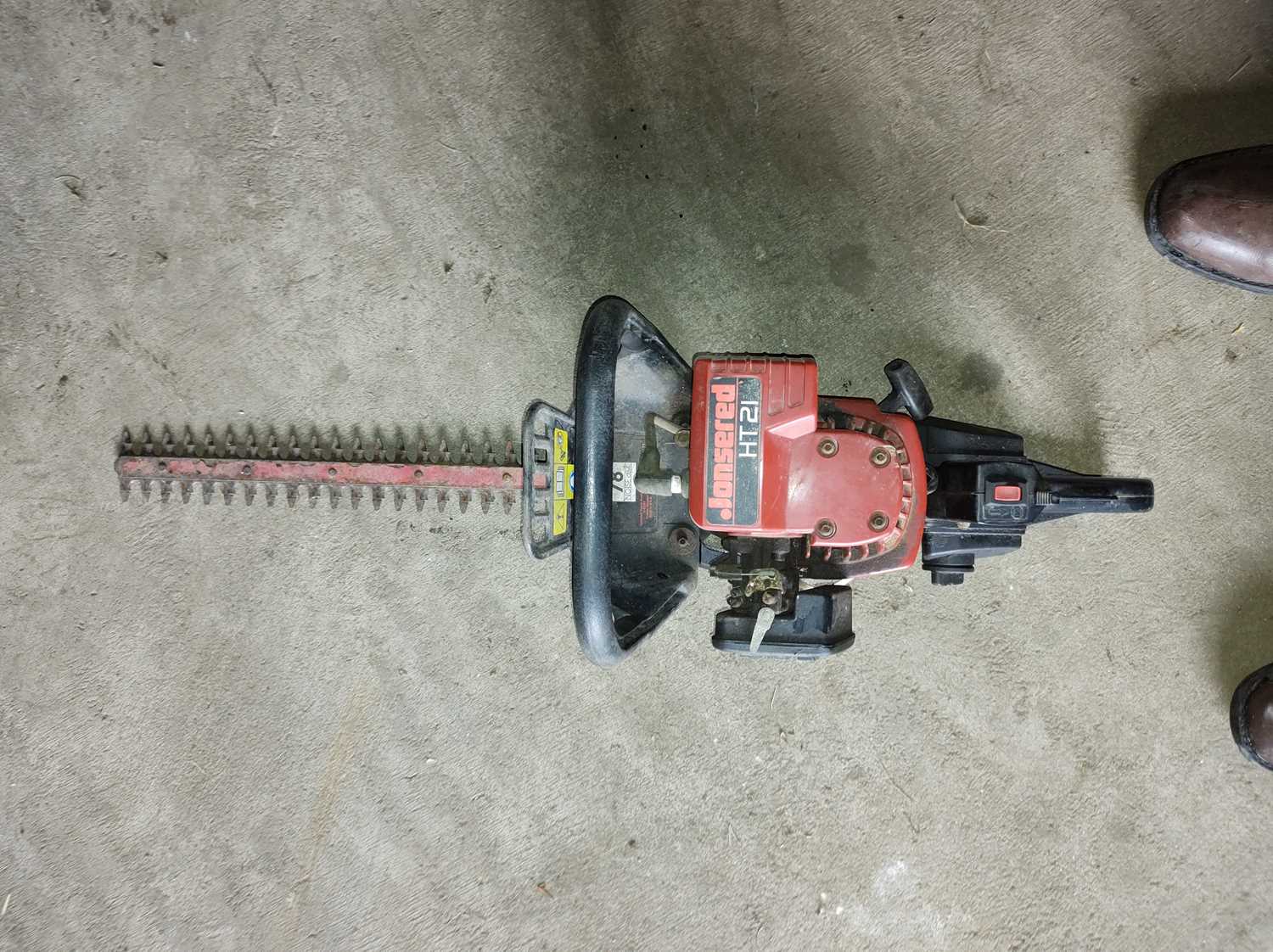 Lot 69 - Jonsered HT21 Chainsaw