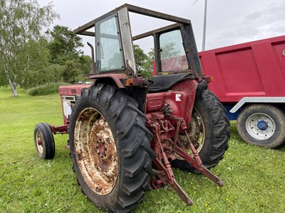 Lot 75 - International 784 Tractor (1978) PTO not in...
