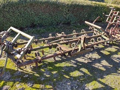 Lot 62 - 4.5m Heavy Duty John Deere Pig Tail Cultivator....