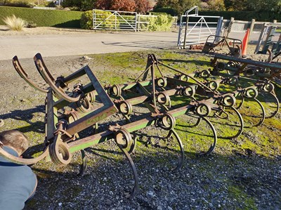 Lot 62 - 4.5m Heavy Duty John Deere Pig Tail Cultivator....