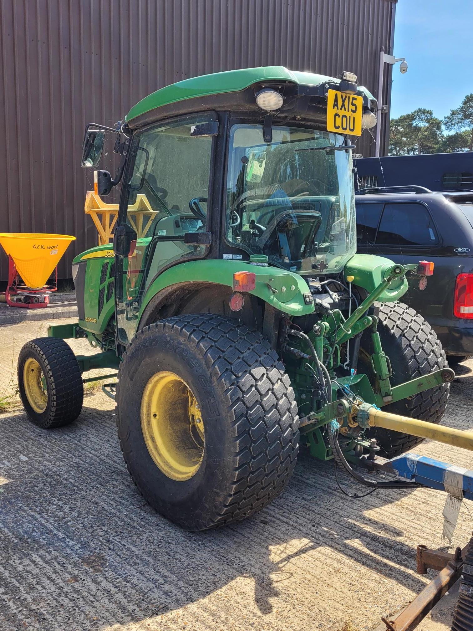 Lot 167 - John Deere 4066R Tractor (2015) 5,863 Hrs